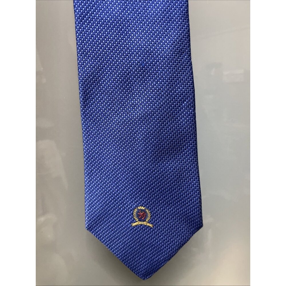 Tommy Hilfiger Vintage Mens Blue Crest Griffin Logo Knit 100% Silk Wide Necktie